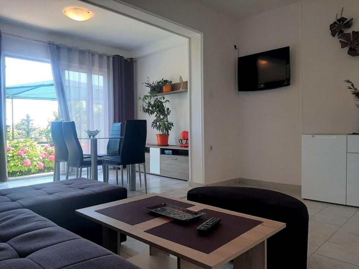 Apartments Nada Krk Island Exterior photo
