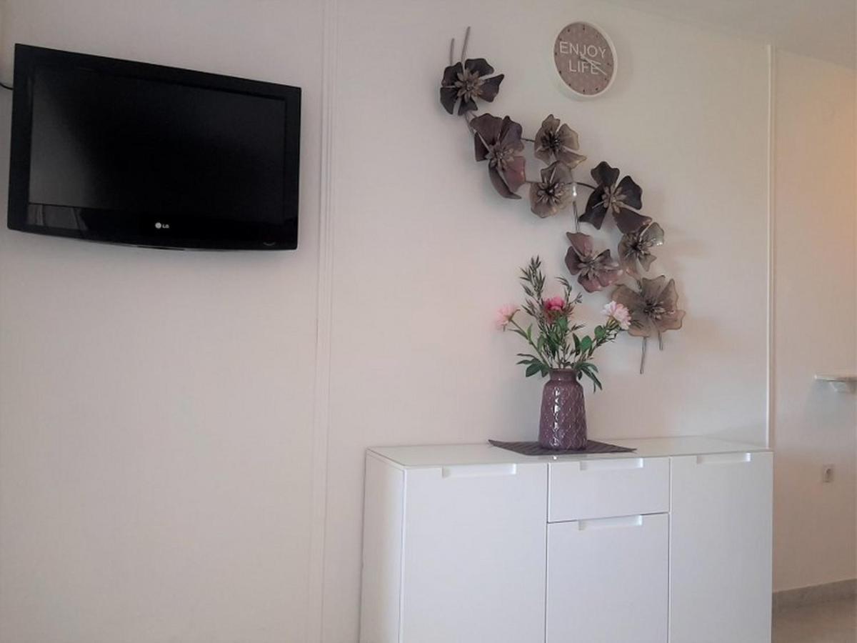 Apartments Nada Krk Island Exterior photo