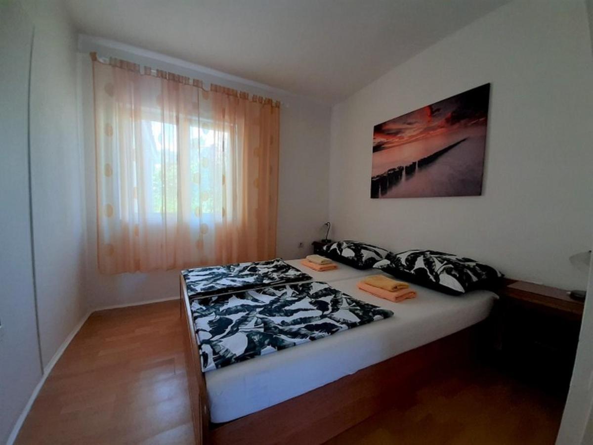 Apartments Nada Krk Island Exterior photo