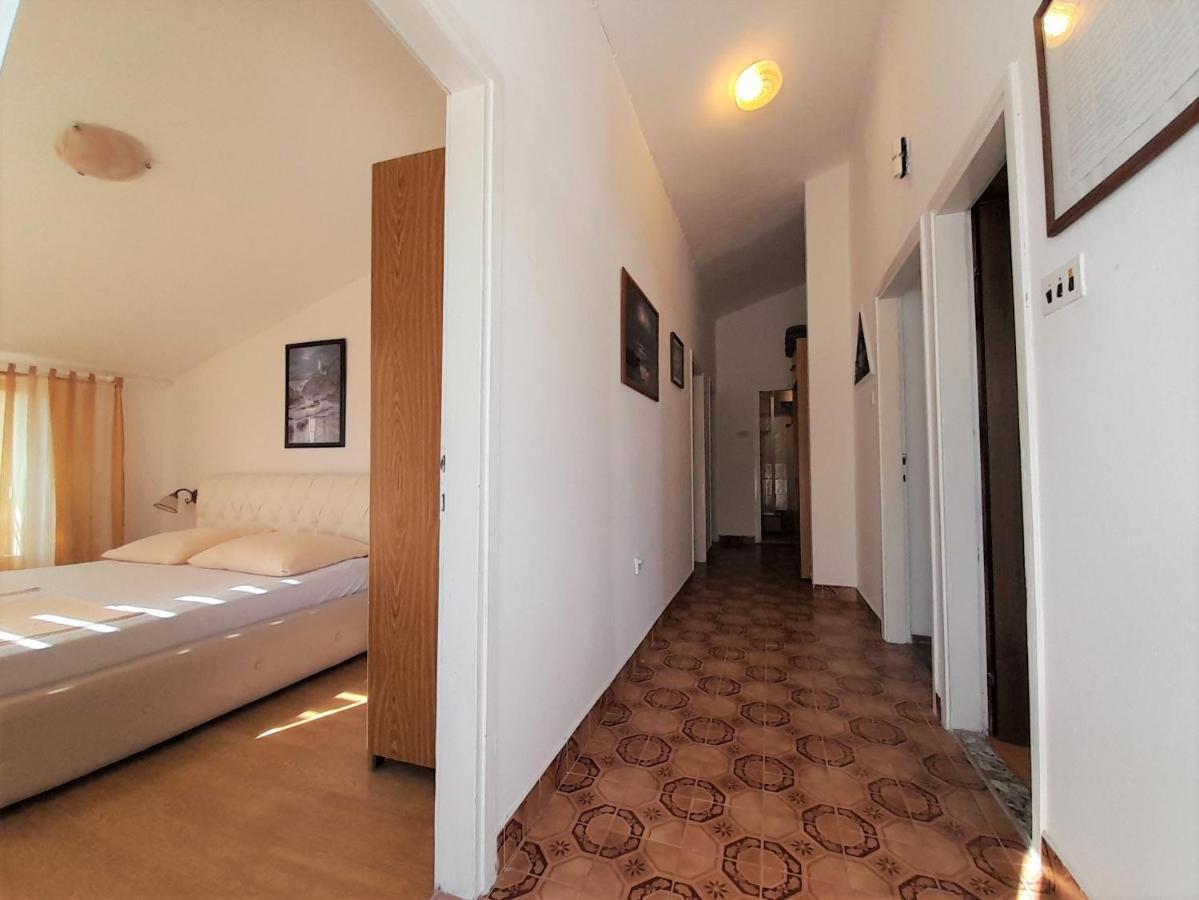 Apartments Nada Krk Island Exterior photo