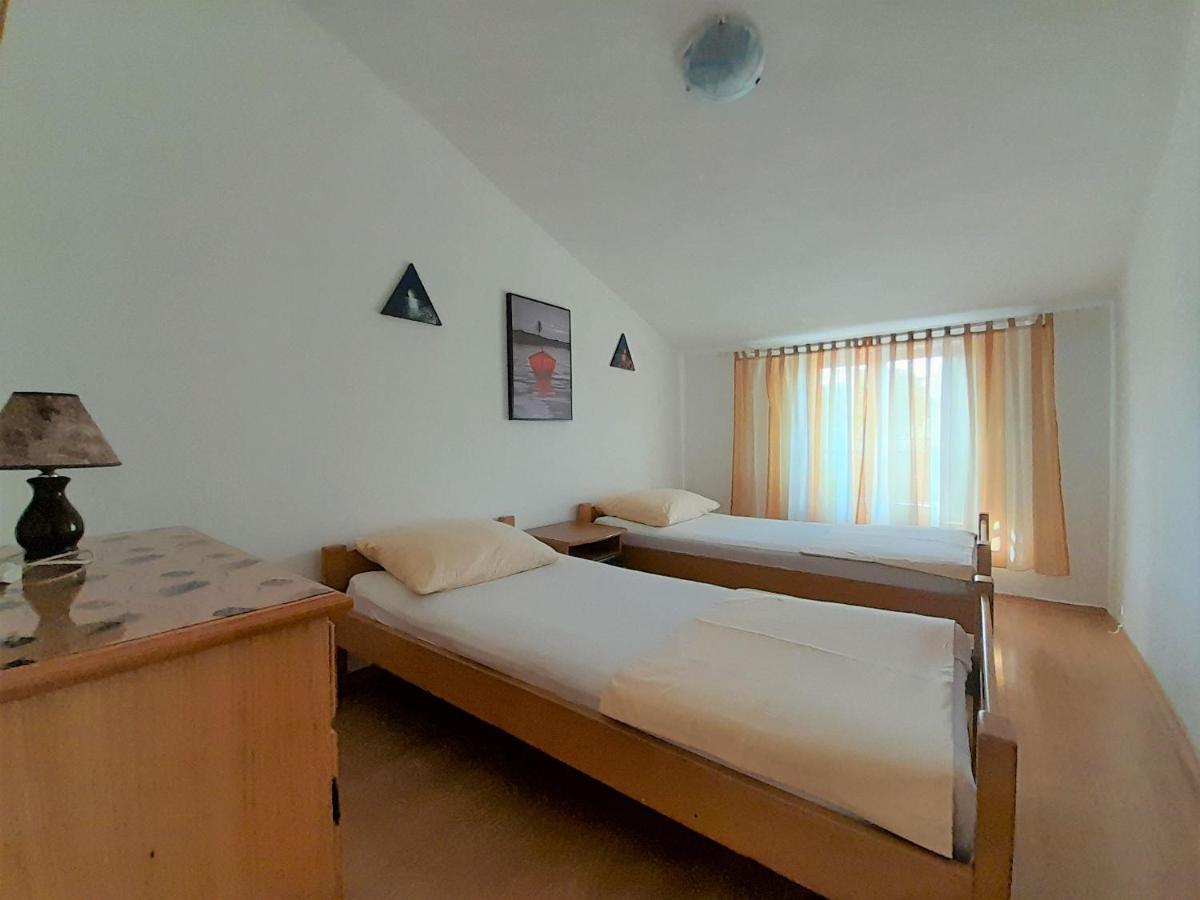 Apartments Nada Krk Island Exterior photo